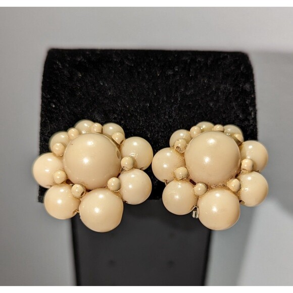 Vintage Beaded Taupe Clip Ons - Picture 4 of 6